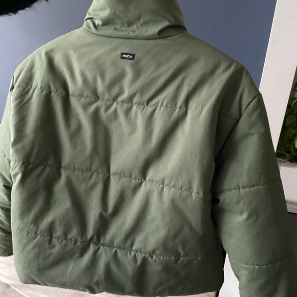 RVCA Eezeh Puffer Jacket. Size Small - Picture 3 of 4